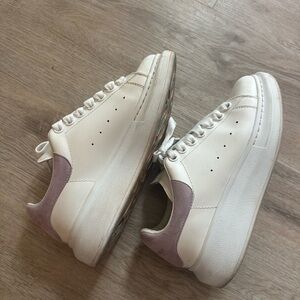 Alexander McQueen White & purple sneakers SSENSE exclusive